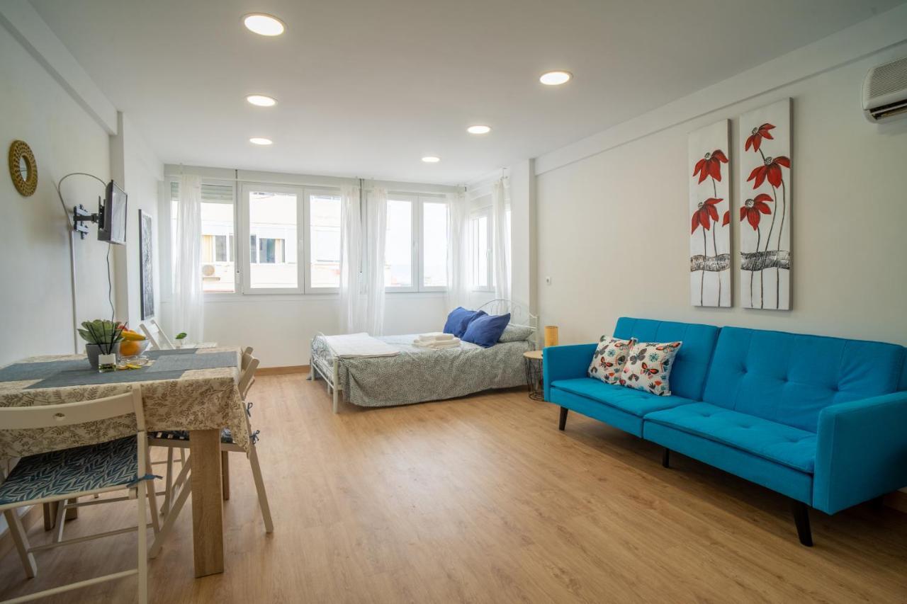 Apt. P/3 10' From The Beach W/Wifi In توريمولينوس المظهر الخارجي الصورة