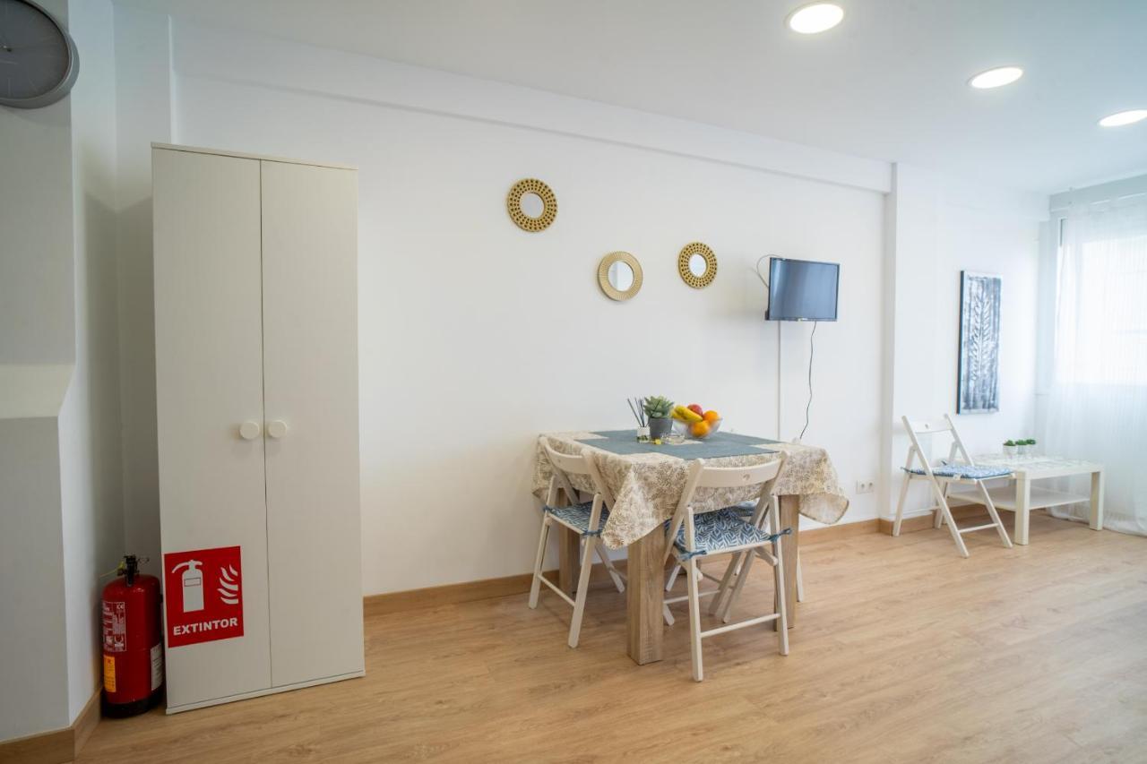 Apt. P/3 10' From The Beach W/Wifi In توريمولينوس المظهر الخارجي الصورة