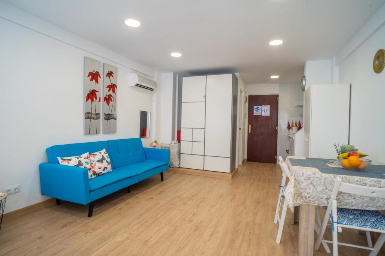 Apt. P/3 10' From The Beach W/Wifi In توريمولينوس المظهر الخارجي الصورة